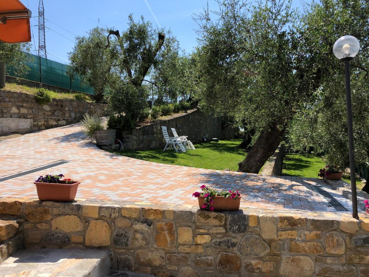 Casa Vacanze Uliveto Бордихера Екстериор снимка